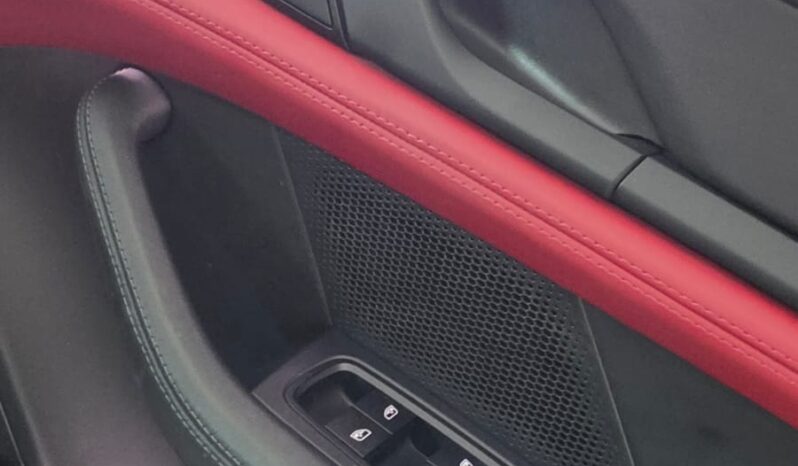 
								Porsche Taycan 4S full									