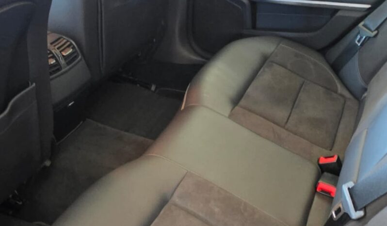 
								Mercedes E200 AvantGarde full									