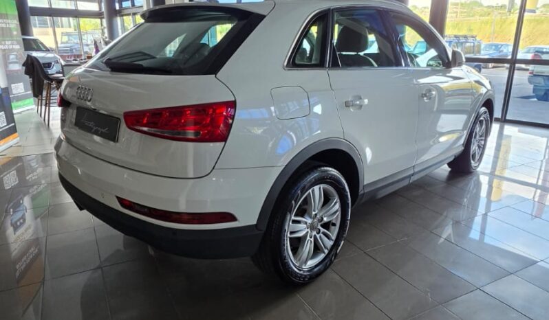
								Audi Q3 1.4 TFSI full									
