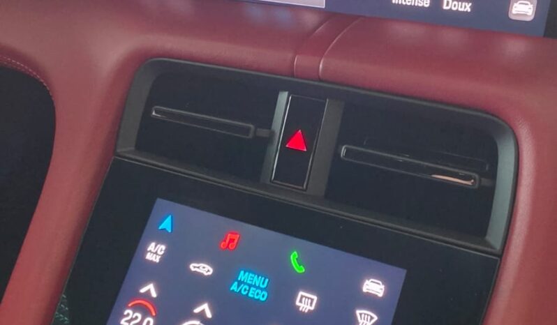 
								Porsche Taycan 4S full									