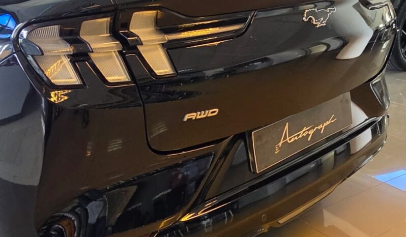 
								Ford Mustang Mach-E Extended Range full									