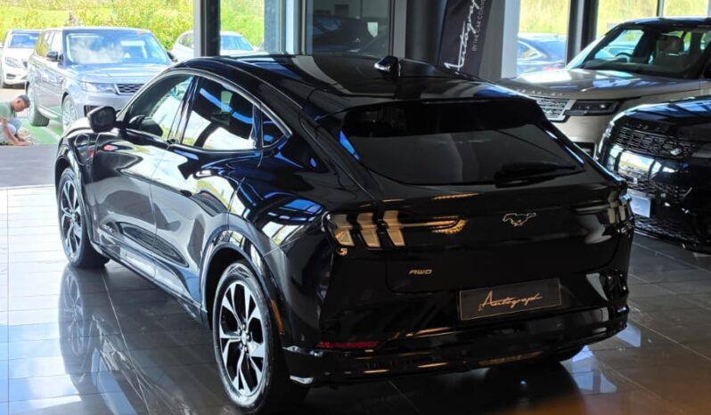 
								Ford Mustang Mach-E Extended Range full									