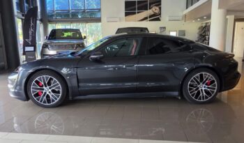 
										Porsche Taycan 4S full									