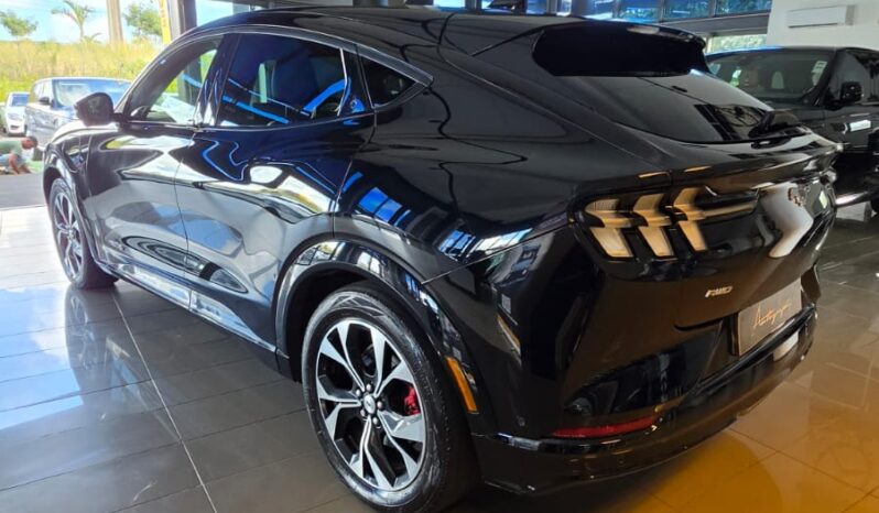 
								Ford Mustang Mach-E Extended Range full									