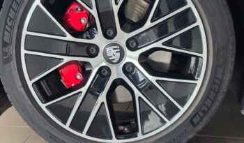 
										Porsche Taycan 4S full									