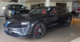 Porsche Taycan 4S