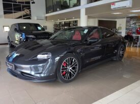 Porsche Taycan 4S