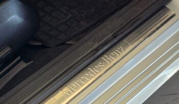
										Mercedes E200 AvantGarde full									