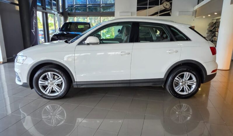 
								Audi Q3 1.4 TFSI full									