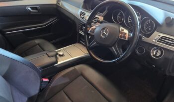 
										Mercedes E200 AvantGarde full									