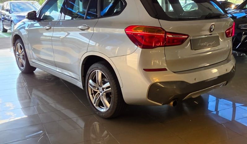 
								BMW X1 SDrive 18I MSport full									