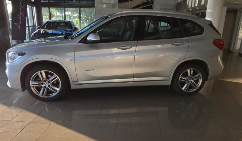 
								BMW X1 SDrive 18I MSport full									