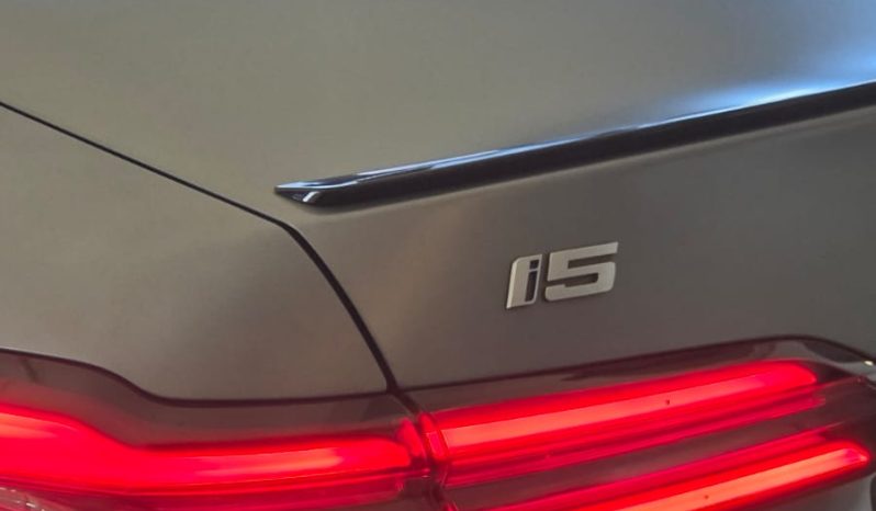 
								BMW I5 M60 XDrive full									