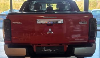 
										Mitsubishi Triton Double Cab 4×4 2.4 MIVEC full									