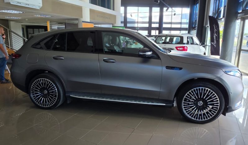 
								Mercedes EQC400 4Matic AMG Line full									