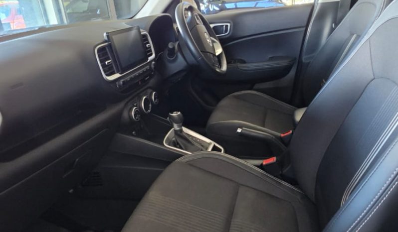 
								Hyundai Venue 1.0 GLX full									