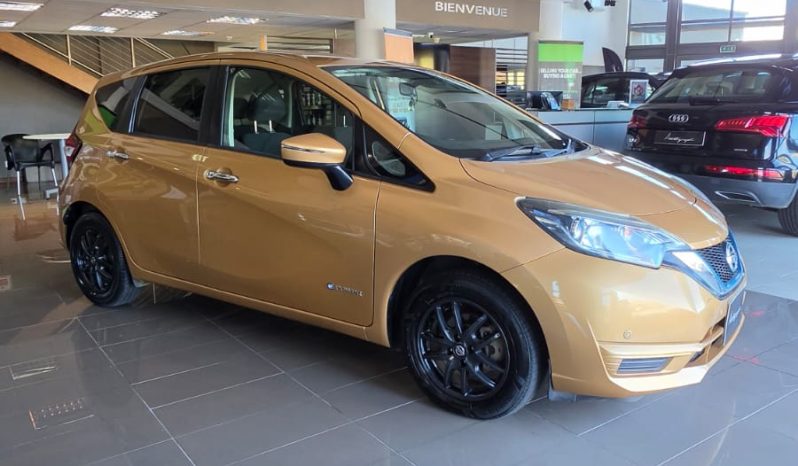 
								Nissan Note E-Power 1.2L full									