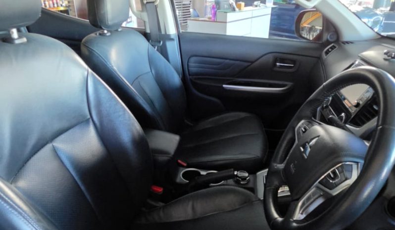 
								Mitsubishi Triton Double Cab 4×4 2.4 MIVEC full									