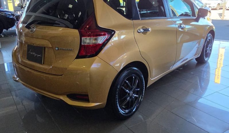 
								Nissan Note E-Power 1.2L full									