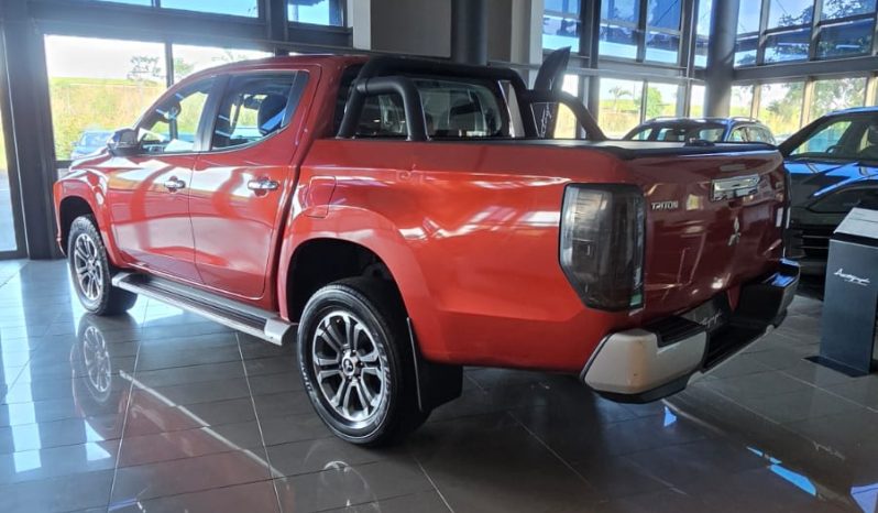 
								Mitsubishi Triton Double Cab 4×4 2.4 MIVEC full									