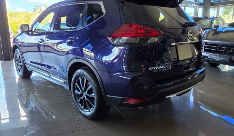 
								Nissan Xtrail 2.0 Hybrid full									