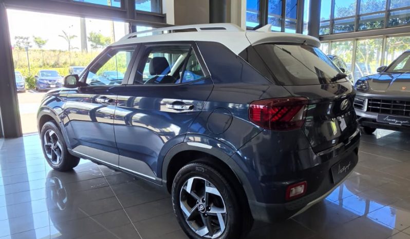 
								Hyundai Venue 1.0 GLX full									