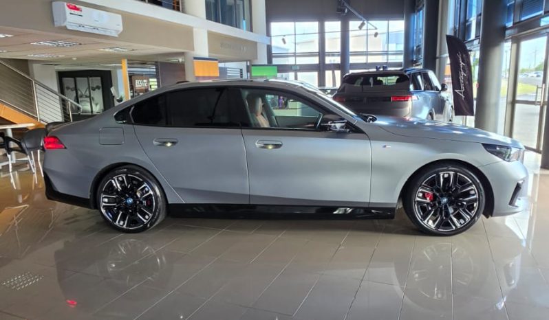 
								BMW I5 M60 XDrive full									