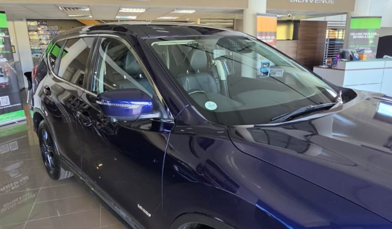 
								Nissan Xtrail 2.0 Hybrid full									