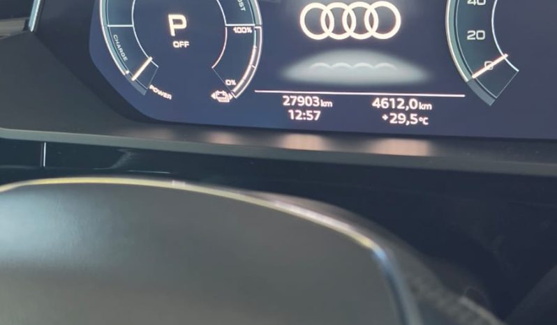 
								Audi E-Tron SUV 55 Quattro SLine Black Edition full									
