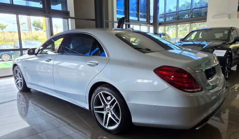 
								Mercedes-Benz S500e L AMG Line full									