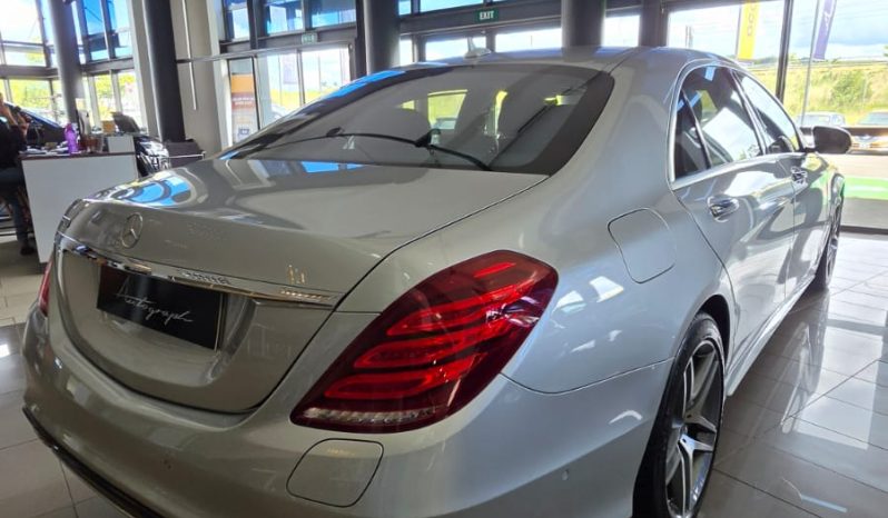 
								Mercedes-Benz S500e L AMG Line full									