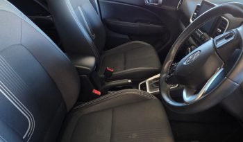 
										Hyundai Venue 1.0 GLX full									