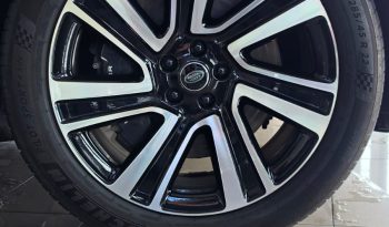 
										Range Rover Vogue 3.0 P440e HSE full									