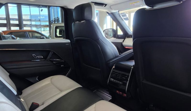 
								Range Rover Sport P460e HSE full									