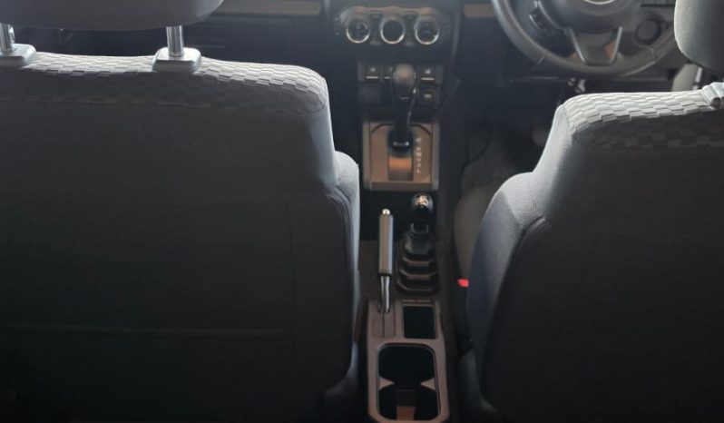 
								Suzuki Jimny 3 Doors Automatic full									