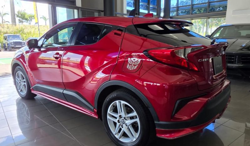 
								Toyota CHR 1.8 Hybrid full									