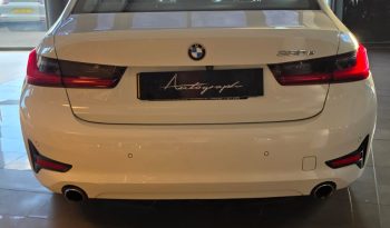 
										BMW 330e full									