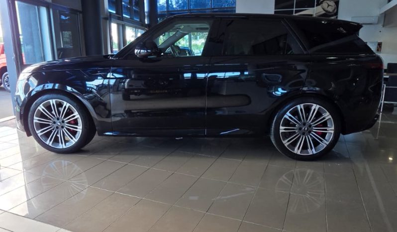 
								Range Rover Sport P460e HSE full									