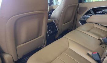 
										Range Rover Vogue 3.0 P440e HSE full									