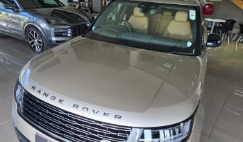 
										Range Rover Vogue 3.0 P440e HSE full									