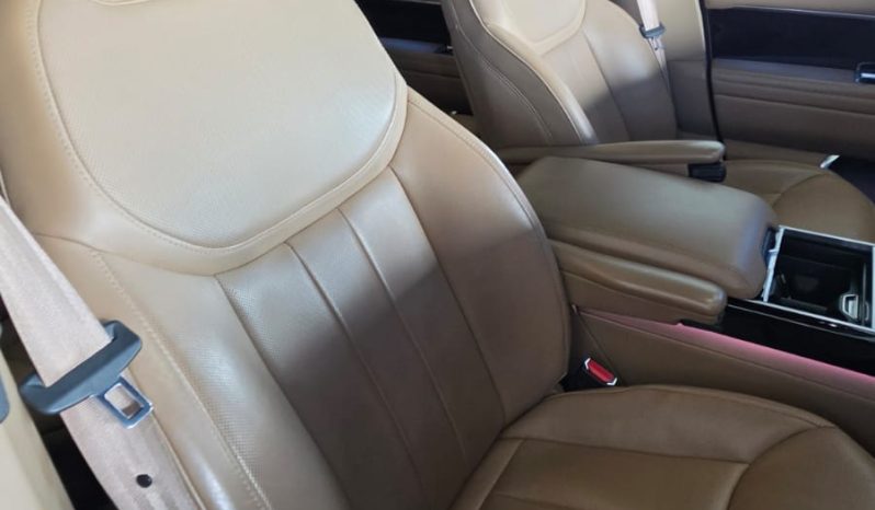 
								Range Rover Vogue 3.0 P440e HSE full									