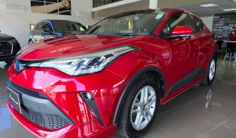 
								Toyota CHR 1.8 Hybrid full									