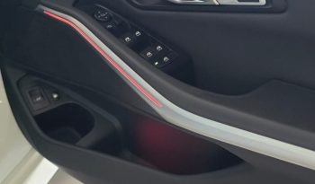 
										BMW 330e full									