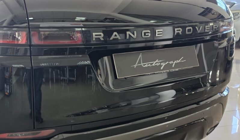 
								Range Rover Evoque P300e R-Dynamic S full									
