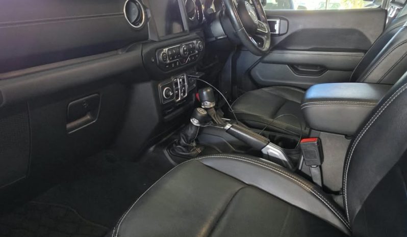 
								Jeep Wrangler 2.0 JL Sahara Unlimited full									
