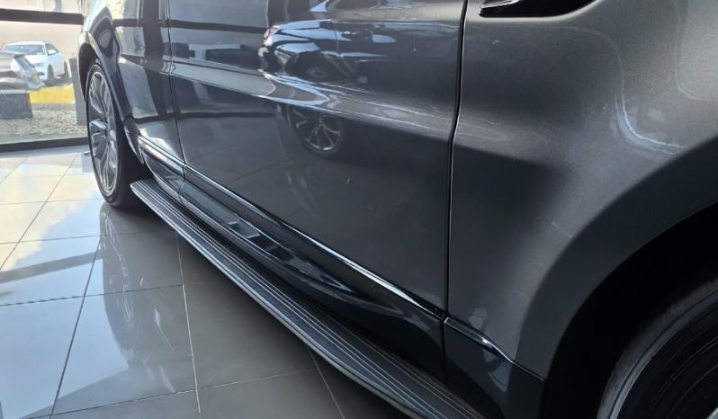 
								Range Rover Sport P400e HSE full									